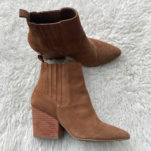 Able Rojas Western Suede
Heeled Ankle Boots Size 6 - Picture 8 of 11